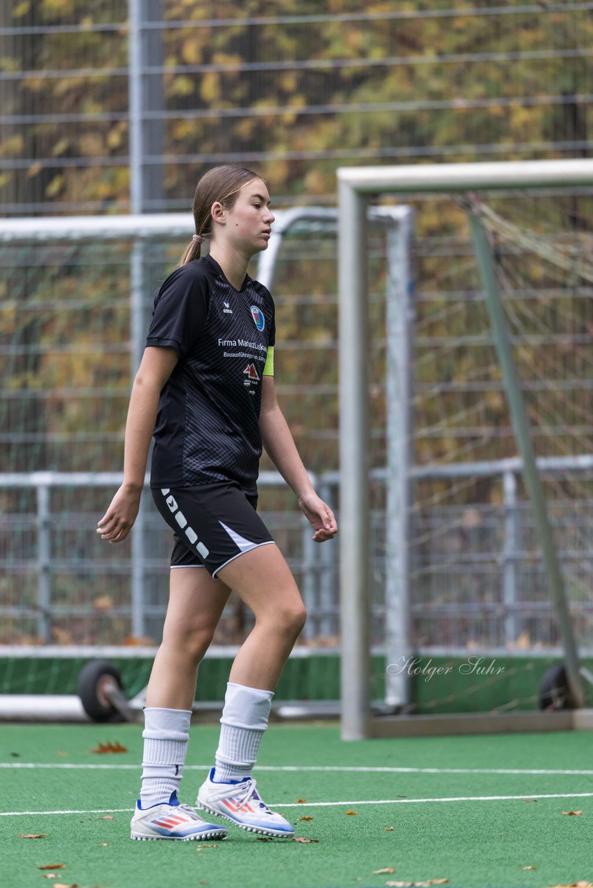 Bild 133 - wCJ VfL Pinneberg - Eimsbuettler TV : Ergebnis: 0:3